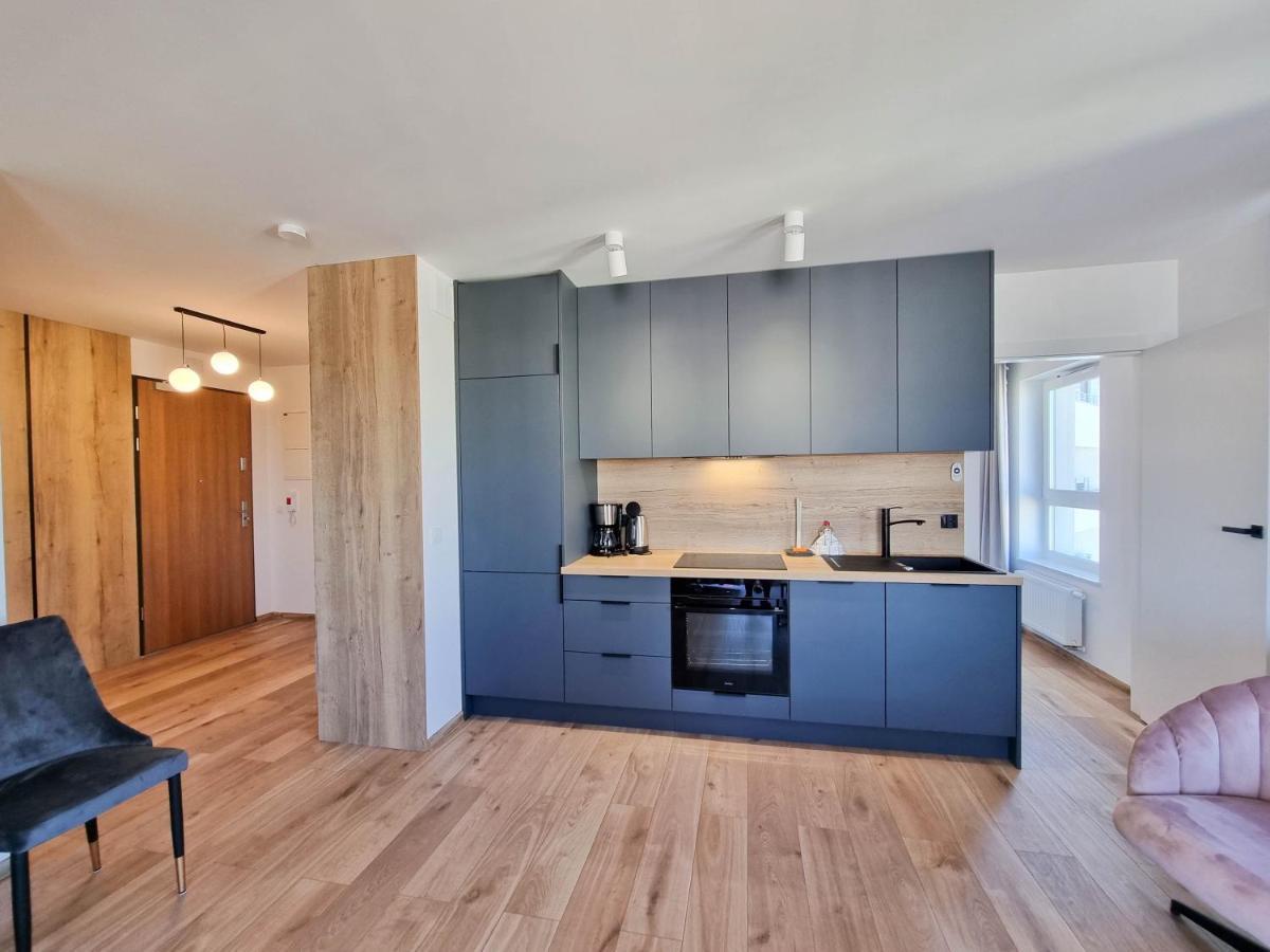 Visit Baltic - Sun Towers -2 Sypialnie - Parking Inklusive Apartment Swinoujscie Bagian luar foto