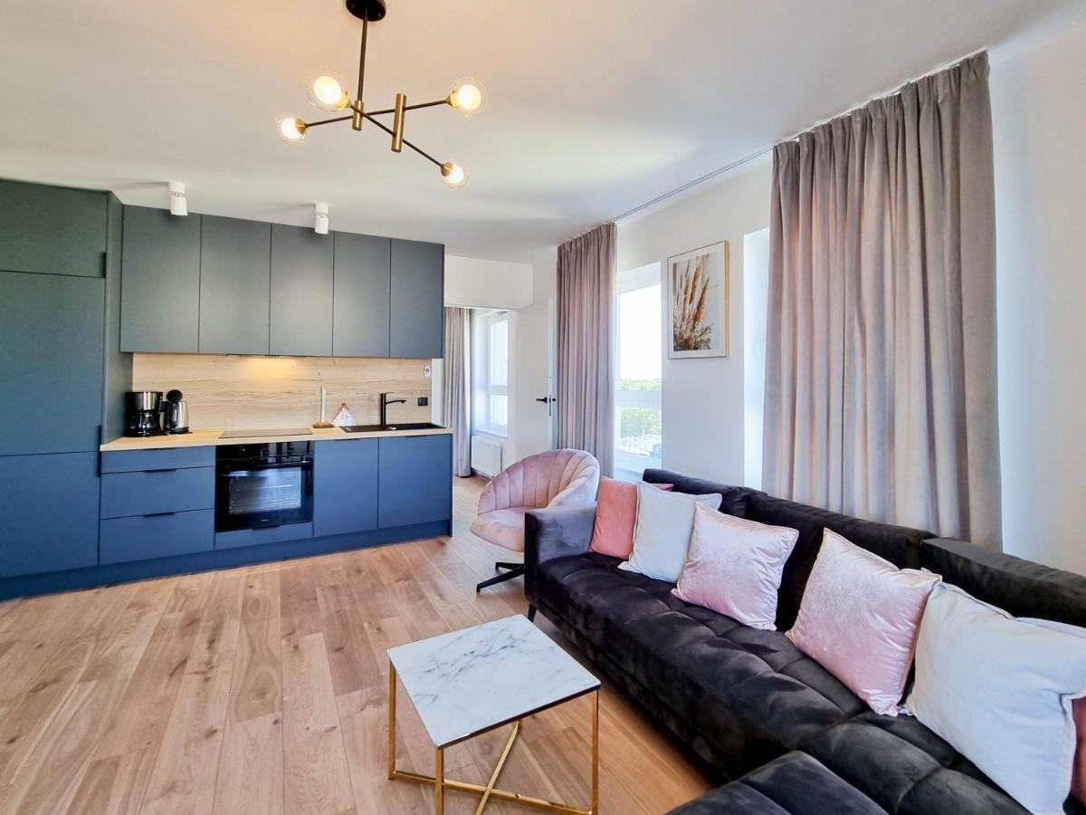 Visit Baltic - Sun Towers -2 Sypialnie - Parking Inklusive Apartment Swinoujscie Bagian luar foto