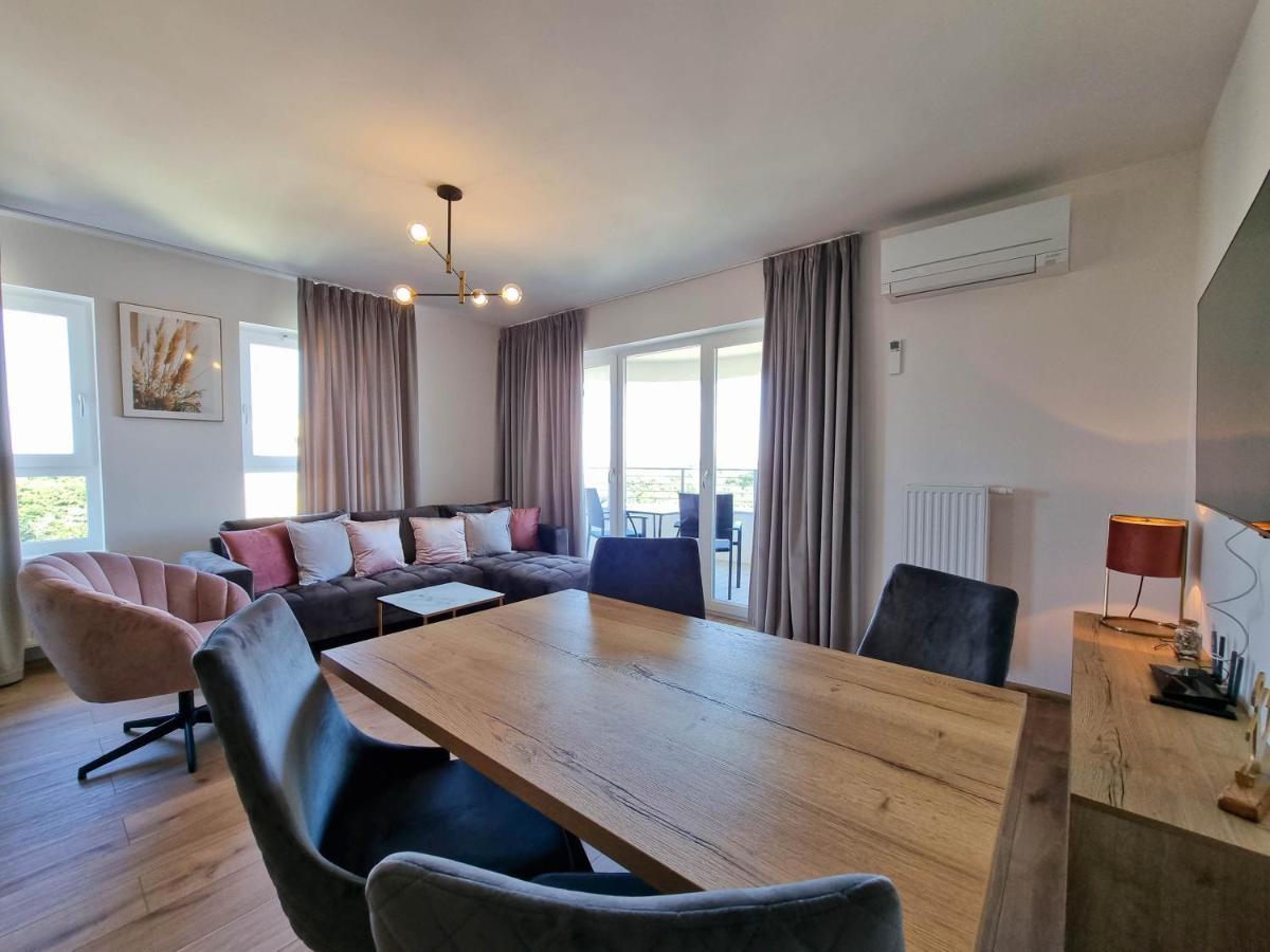 Visit Baltic - Sun Towers -2 Sypialnie - Parking Inklusive Apartment Swinoujscie Bagian luar foto