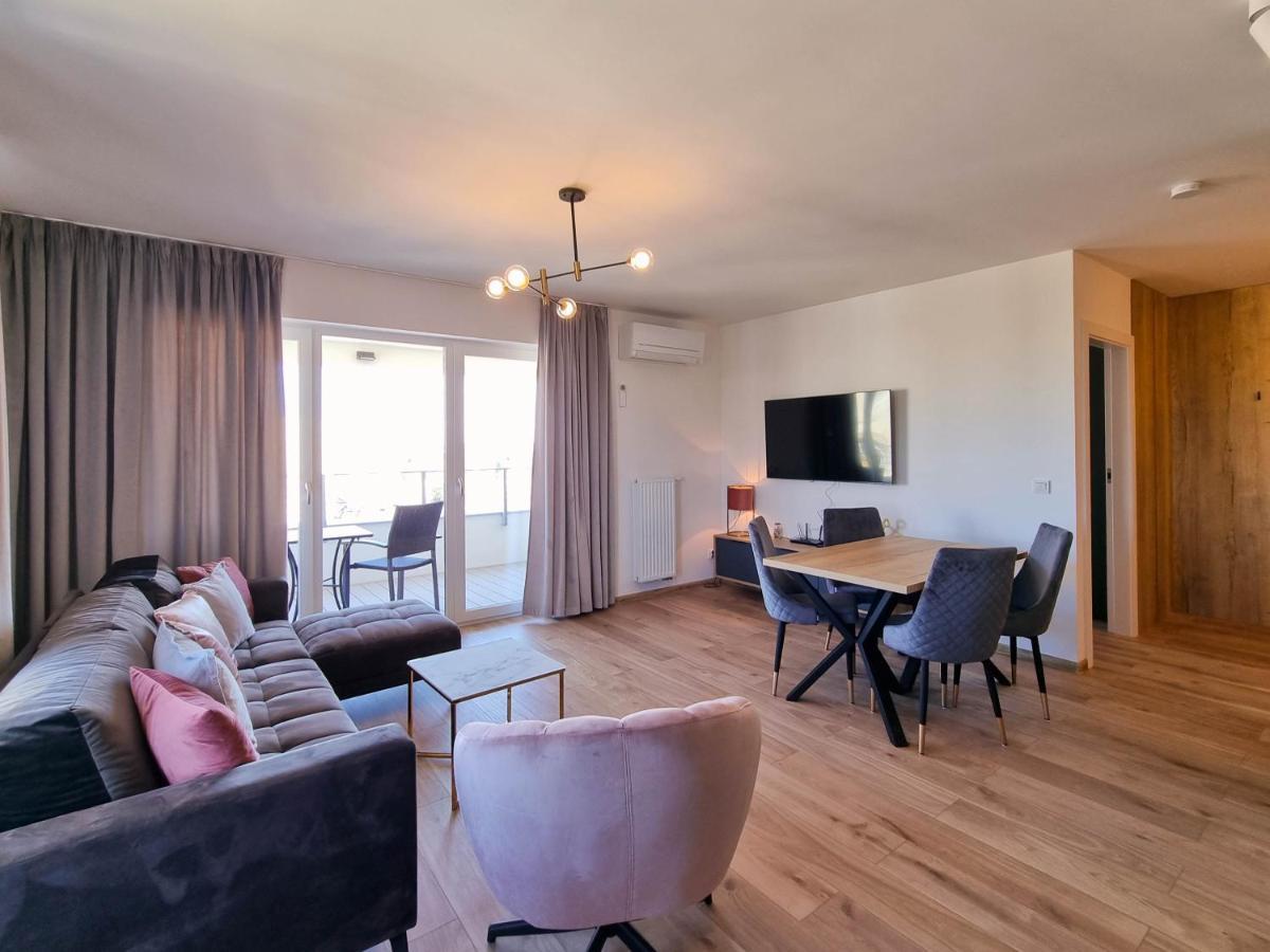 Visit Baltic - Sun Towers -2 Sypialnie - Parking Inklusive Apartment Swinoujscie Bagian luar foto